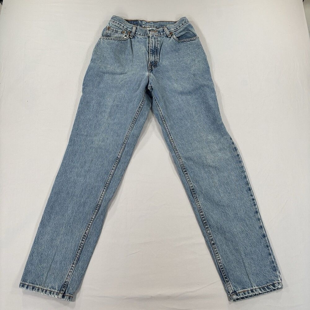Women’s Vintage Levi’s Levi 550 Relaxed tapered wash jeans Size 4M
